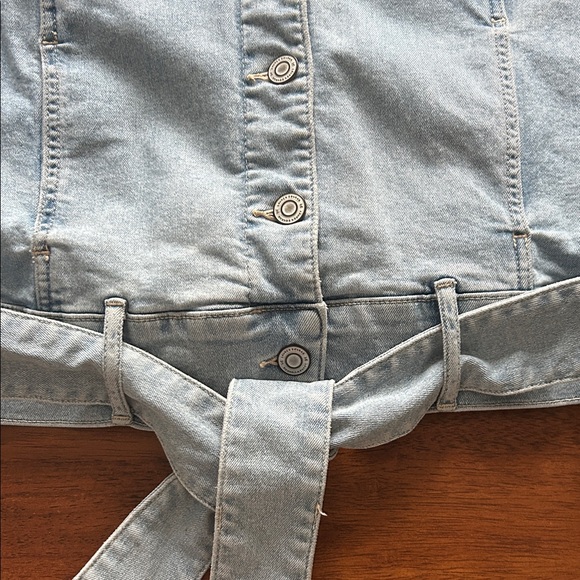 Lauren Conrad Light Blue Denim With Tie Women's Jacket size xl - Picture 4 of 10